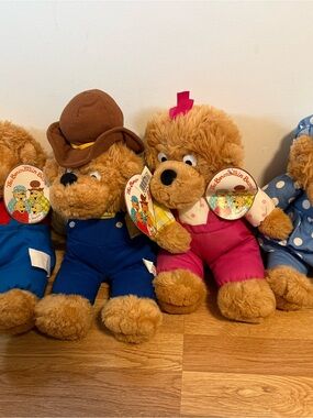(4) Vintage 1995 Berenstain Bears 15" Plush Lot CHOSUN INT'LL INC NWT Full Set